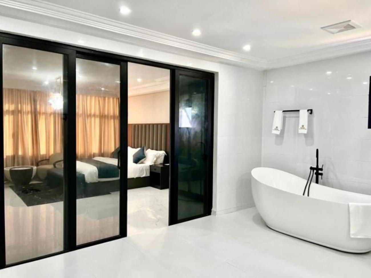 Lifestyle Luxury Hotel And Residence Elwa Buitenkant foto